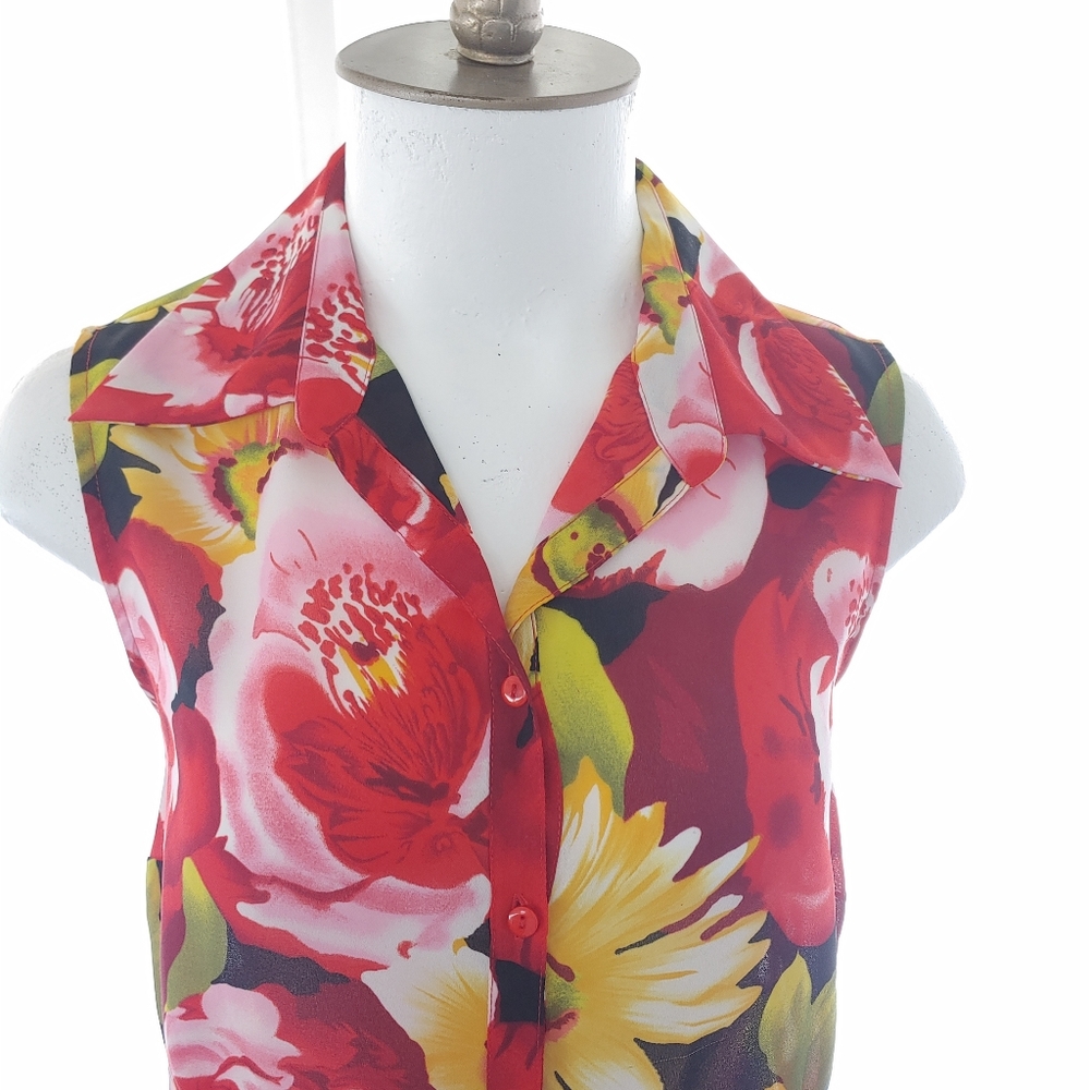 Summer floral blouse.